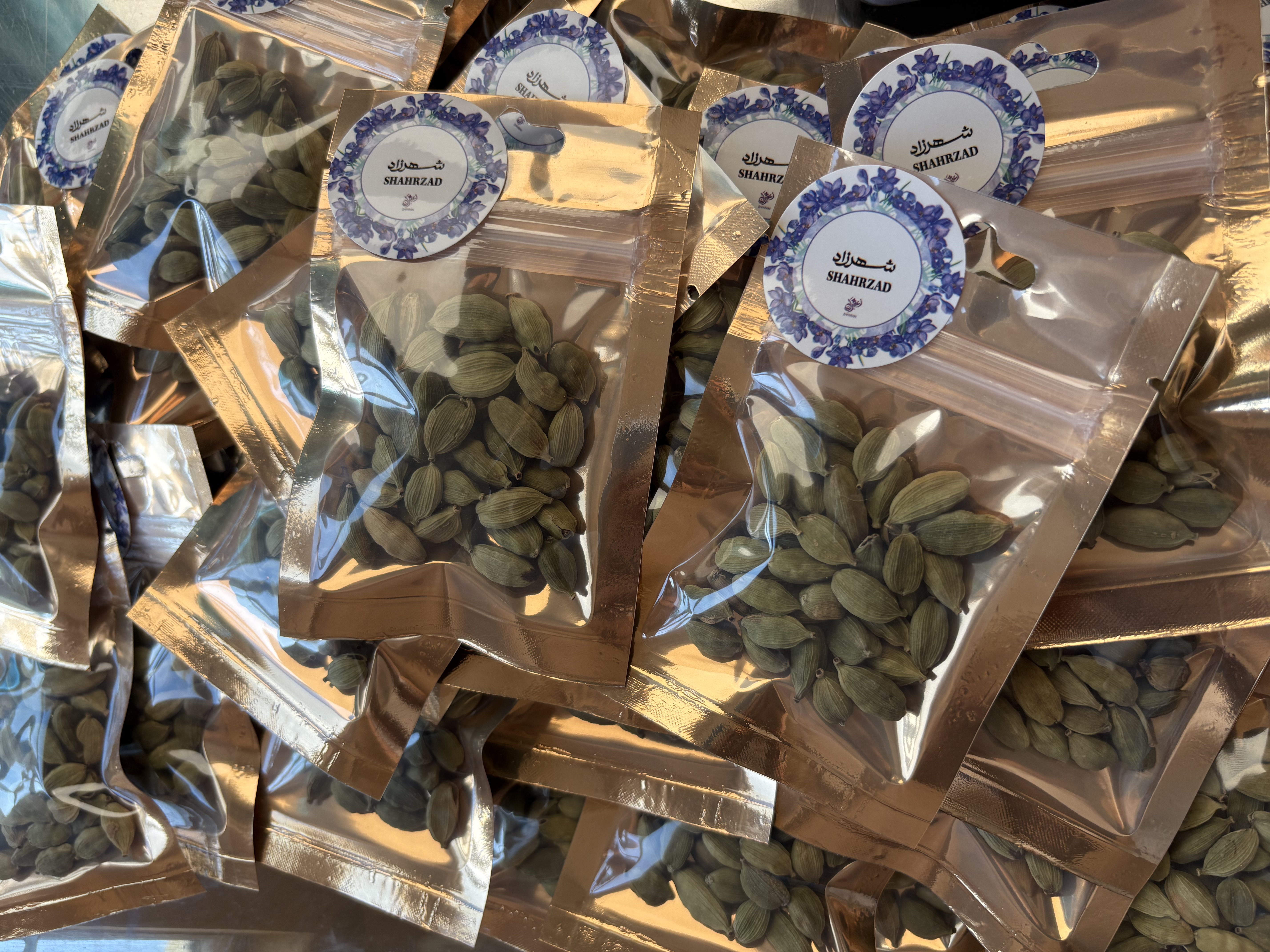 هل اکبر بنفش